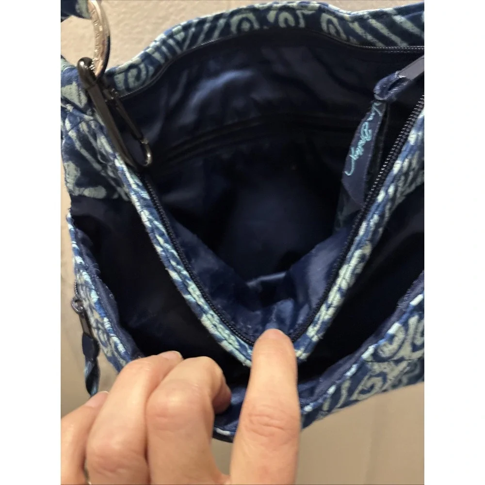 Vera Bradley Navy Blue Patterned Purse‎ 11 X 11